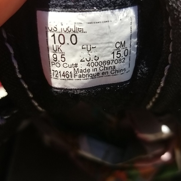 **Sold***Vans - Picture 4 of 7